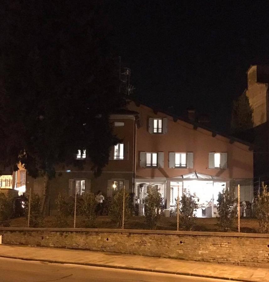 Hotel Rossodivino Cavriago Zewnętrze zdjęcie